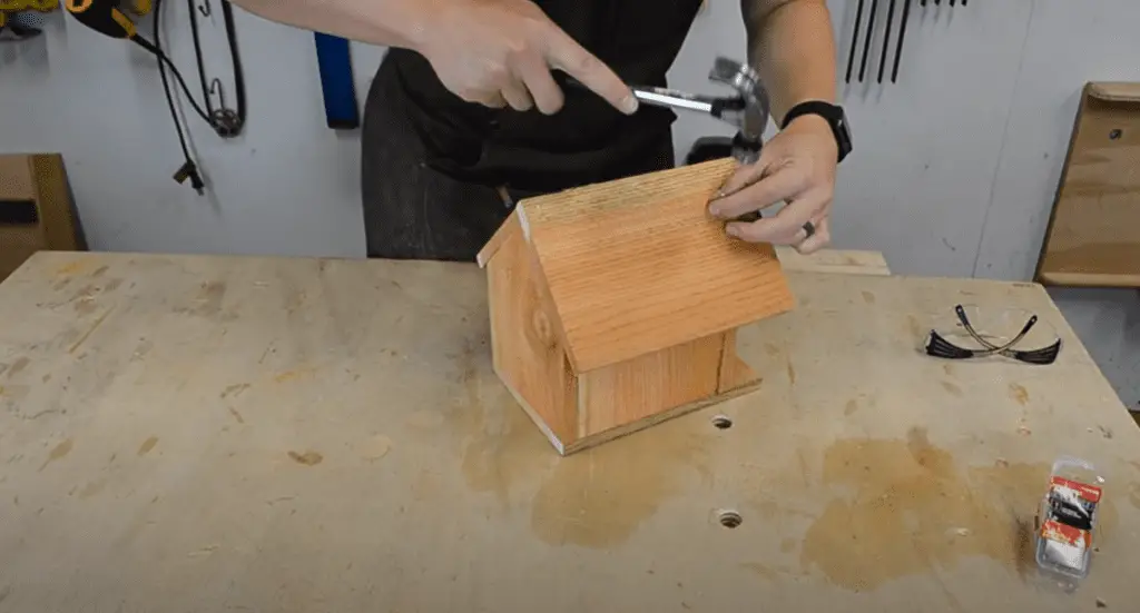 Making A Cedar Birdhouse With Detailed Instructions 15
